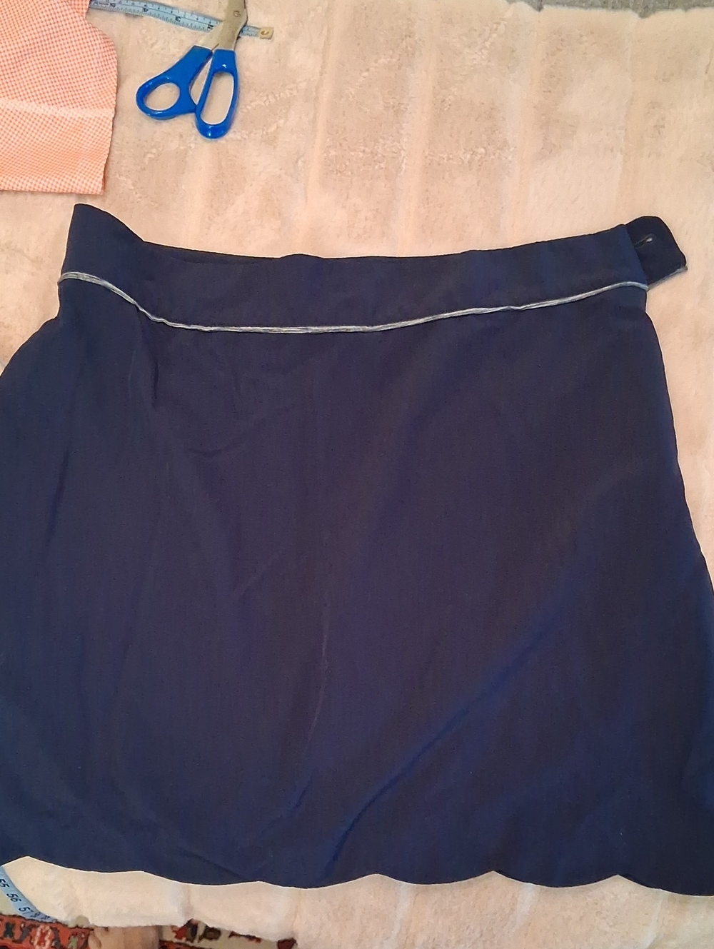 Izod Navy Scalloped Hem Skort with Contrast Piping
